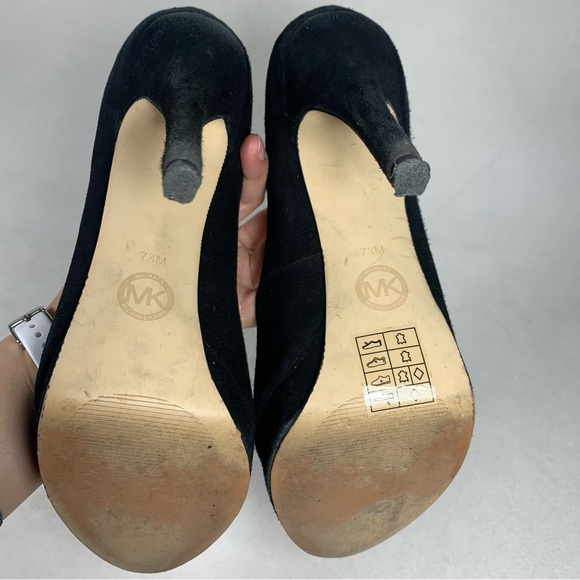 Michael Kors Women’s MK Suede High Heel Almond Toe Pump Sz 7.5M - Picture 3 of 10